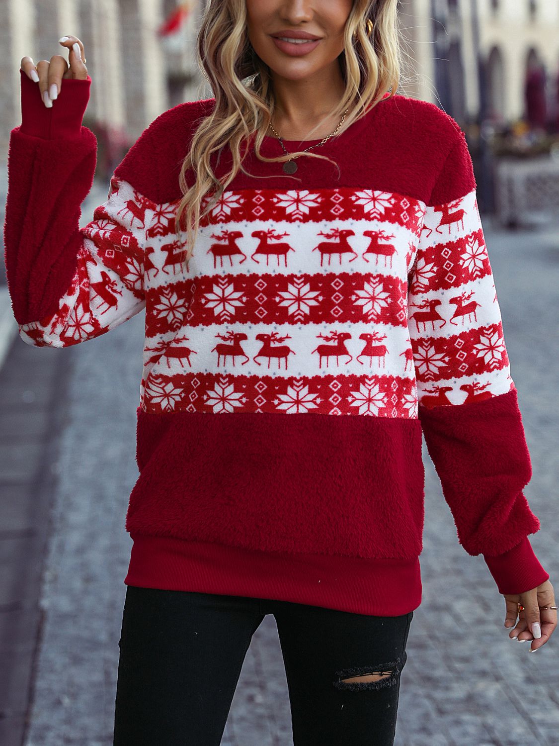 Christmas Element Round Neck Long Sleeve Sweatshirt