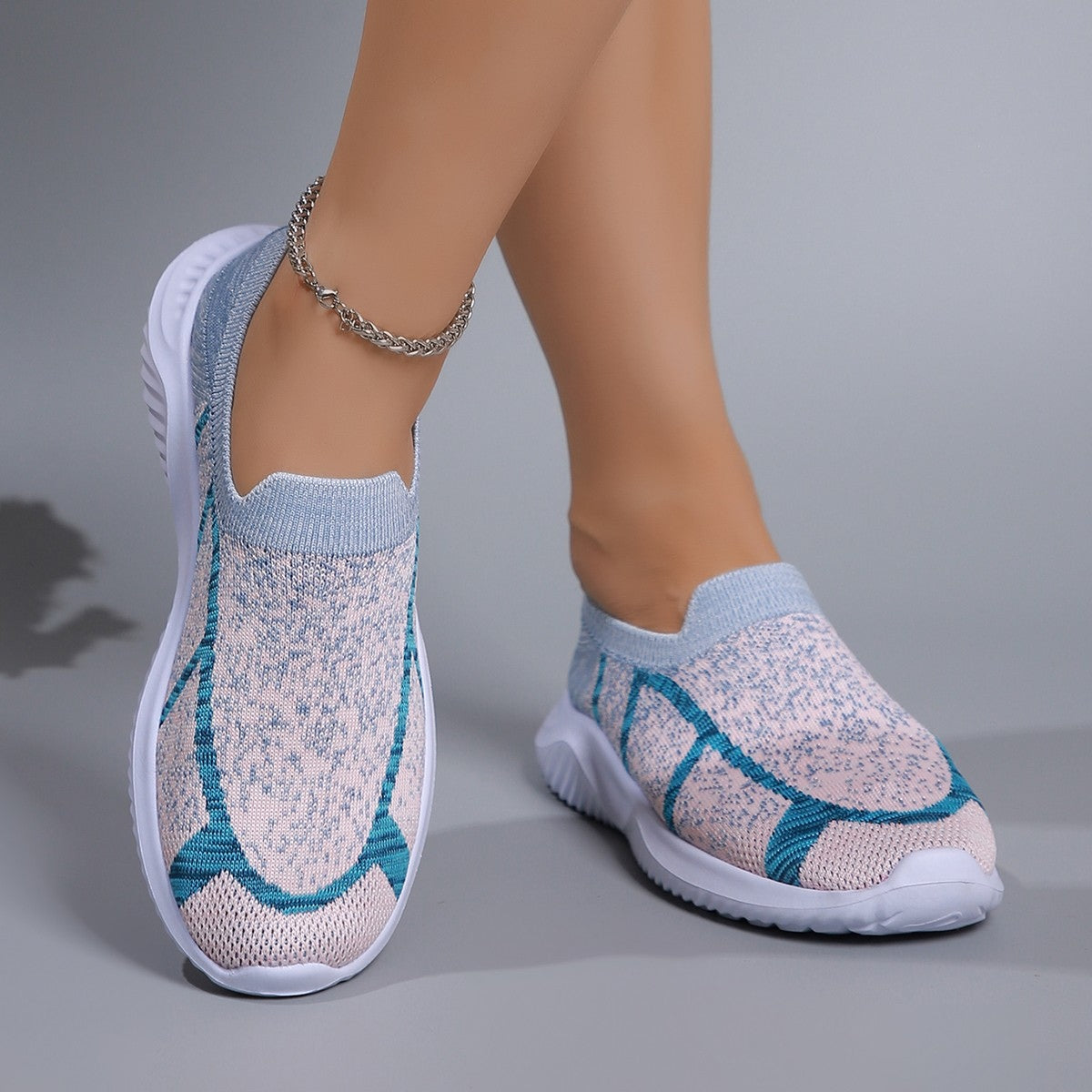 Breathable Mesh Round Toe Sneakers