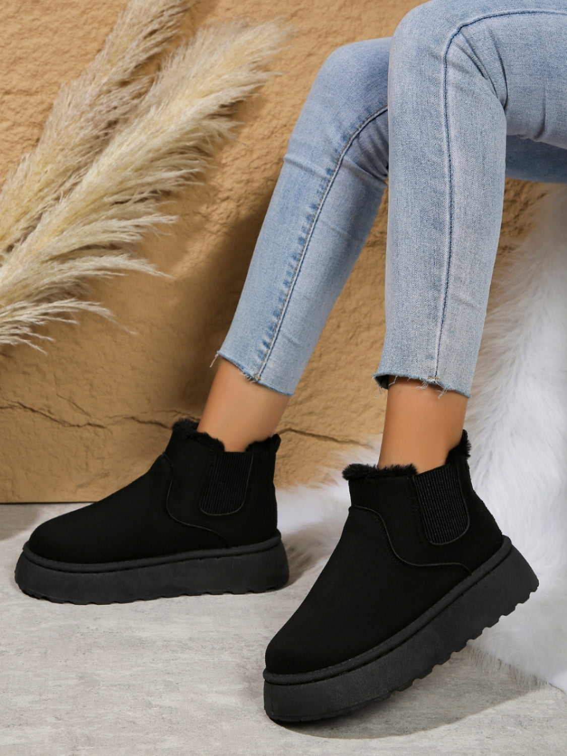 Suede Round Toe Platform Boots